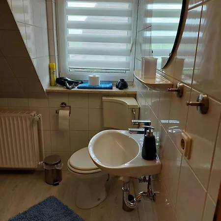 Apartment Mastkorb Mit Grill Und Garten